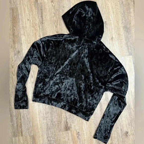 Fabletics • Velour Zip Up Hoodie - Picture 4 of 10